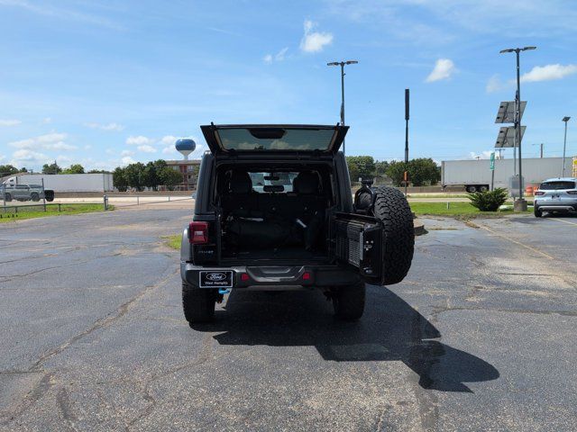 Used 2023 Jeep Wrangler Unlimited Rubicon 4xe w/ Cold Weather Group AWD/4WD image 7