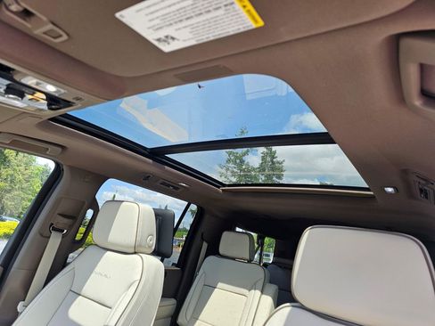 New 2026 GMC Yukon XL Denali AWD/4WD image 24