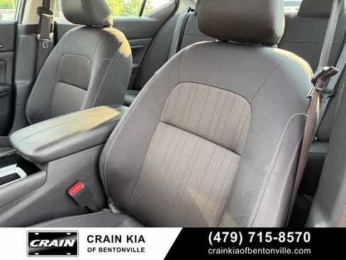 Used 2024 Nissan Altima 2.5 SV FWD image 23