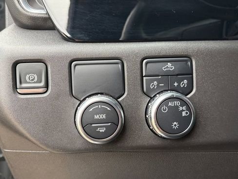 Certified 2024 GMC Sierra 1500 SLE image 5