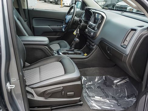 Used 2020 Chevrolet Colorado Z71 AWD/4WD image 12