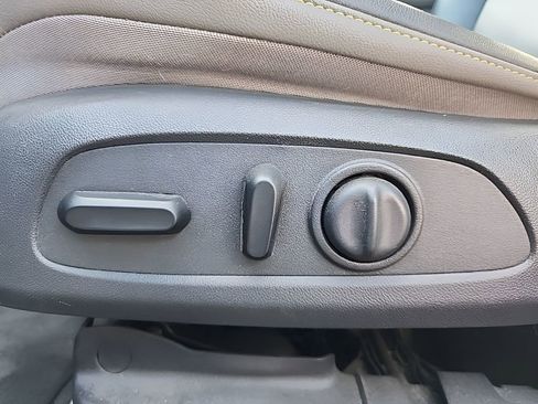 Used 2024 Chevrolet Trax ACTIV w/ Sunroof Package image 21