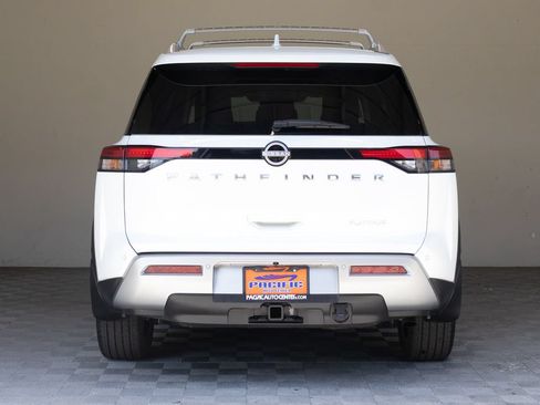 Used 2025 Nissan Pathfinder Platinum w/ Cargo Package FWD image 11