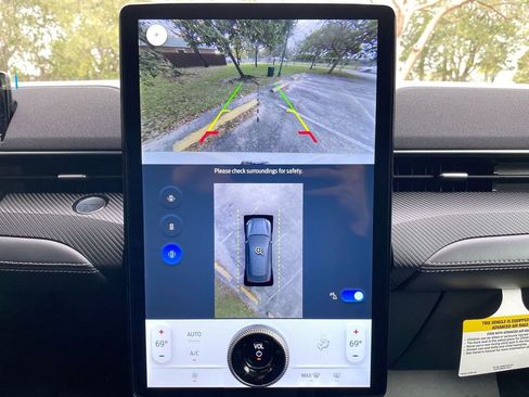 Used 2025 Ford Mustang Mach-E Select image 25