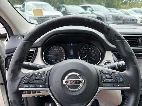 Certified 2021 Nissan Rogue Sport SL w/ Premium Package FWD image 22