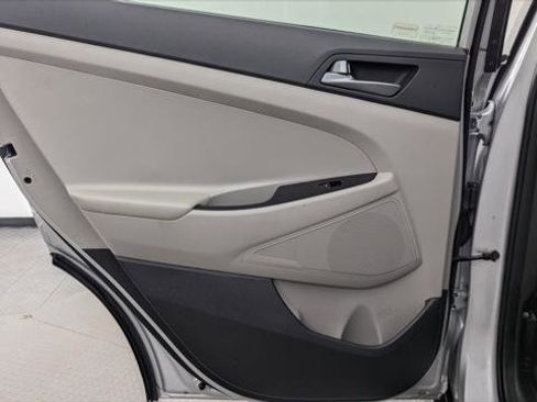 Used 2017 Hyundai Tucson SE image 16