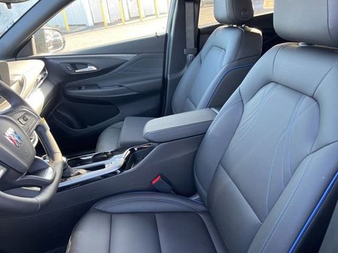 New 2026 Buick Envista Sport Touring w/ Convenience I Package FWD image 8