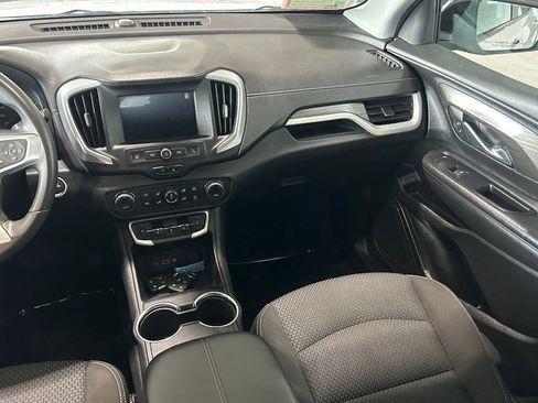Used 2023 GMC Terrain SLE w/ Driver Convenience Package FWD image 11