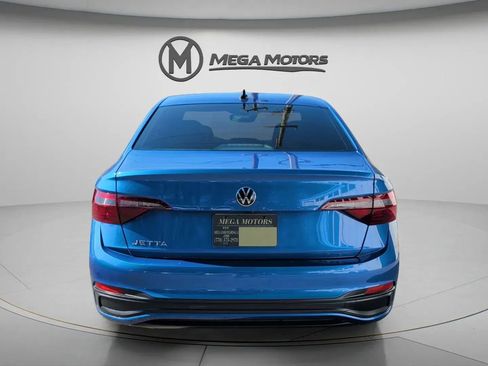 Used 2023 Volkswagen Jetta Sport image 6