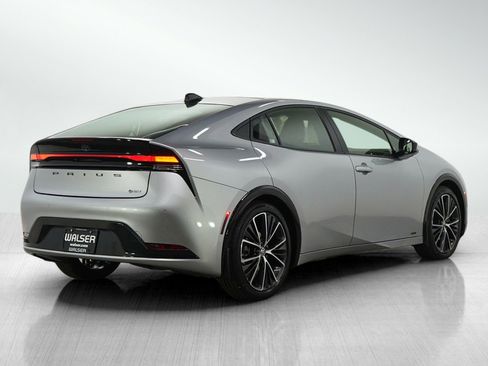 Used 2025 Toyota Prius Limited image 5