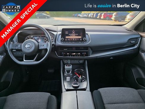 Used 2023 Nissan Rogue SV image 21
