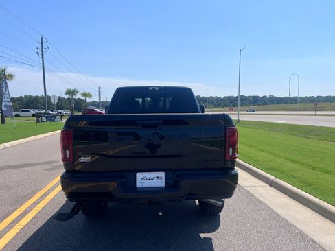 New 2026 RAM 2500 Big Horn AWD/4WD image 9