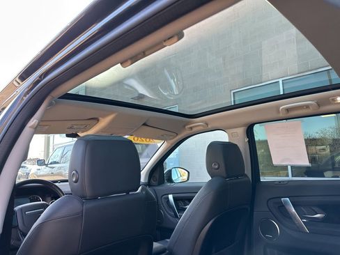 Used 2020 Land Rover Discovery Sport S image 41