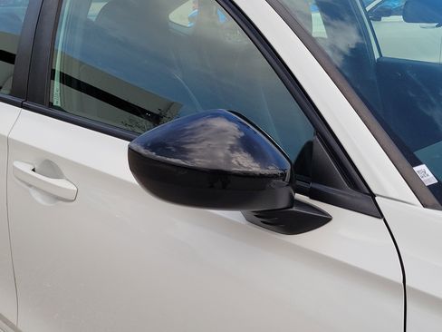 Used 2023 Honda Civic Sport image 8