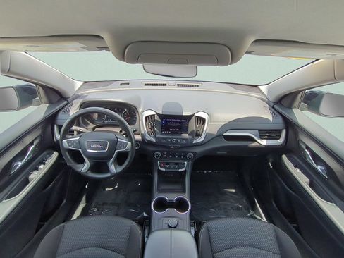 Used 2024 GMC Terrain SLE AWD/4WD image 12