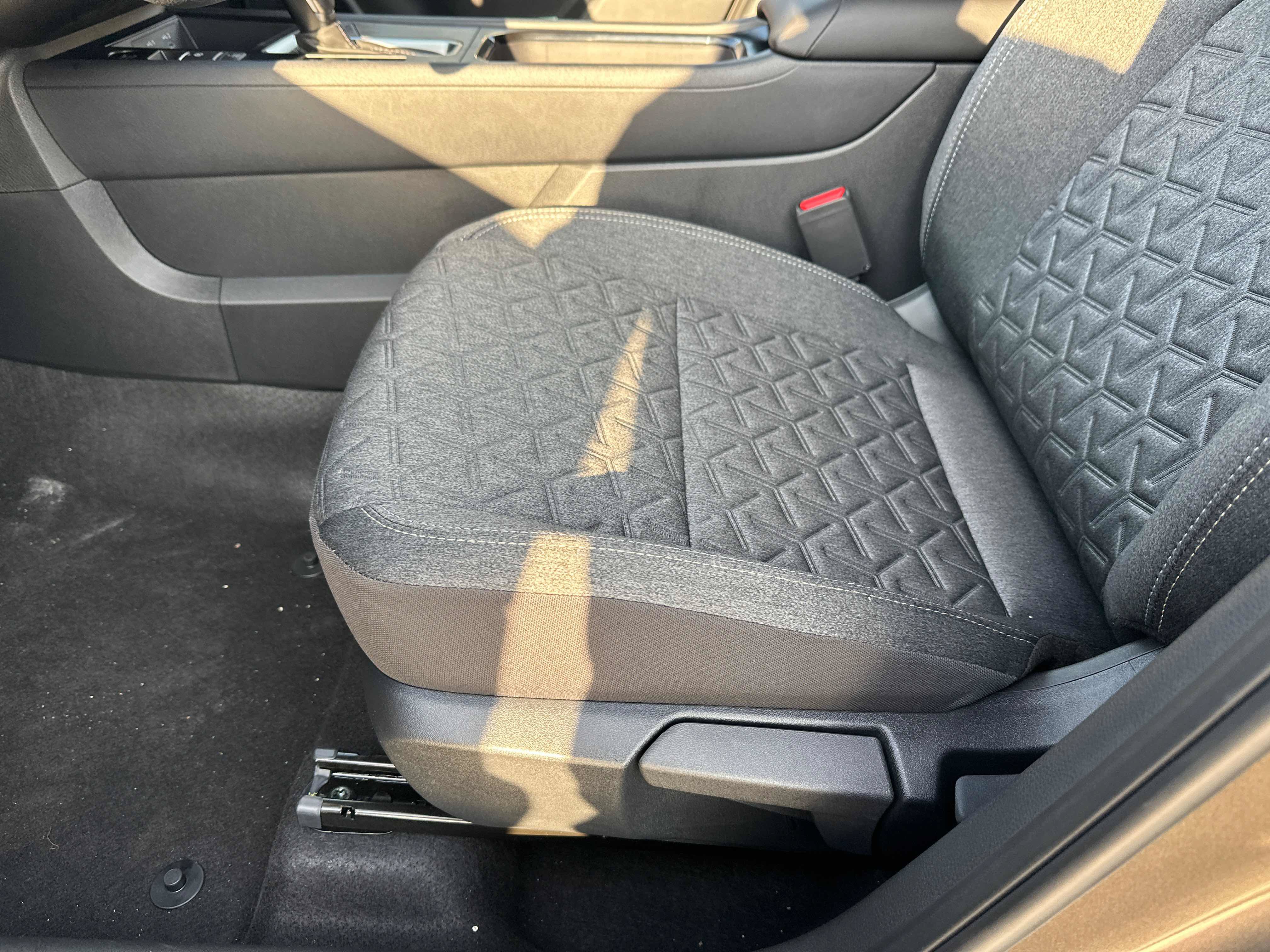 New 2027 Nissan Kicks SV AWD/4WD image 22