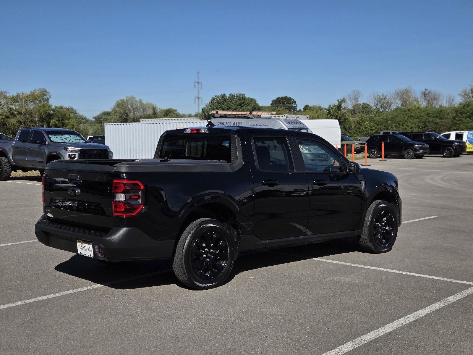 Used 2023 Ford Maverick Lariat w/ Black Appearance Package FWD image 3