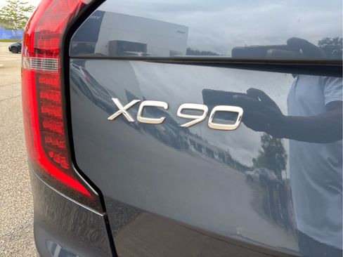 Used 2026 Volvo XC90 B6 Plus w/ Protection Package Premier AWD/4WD image 11