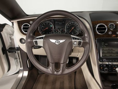 Used 2016 Bentley Continental GTC image 25