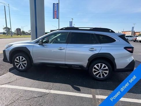 Used 2023 Subaru Outback Premium AWD/4WD image 7