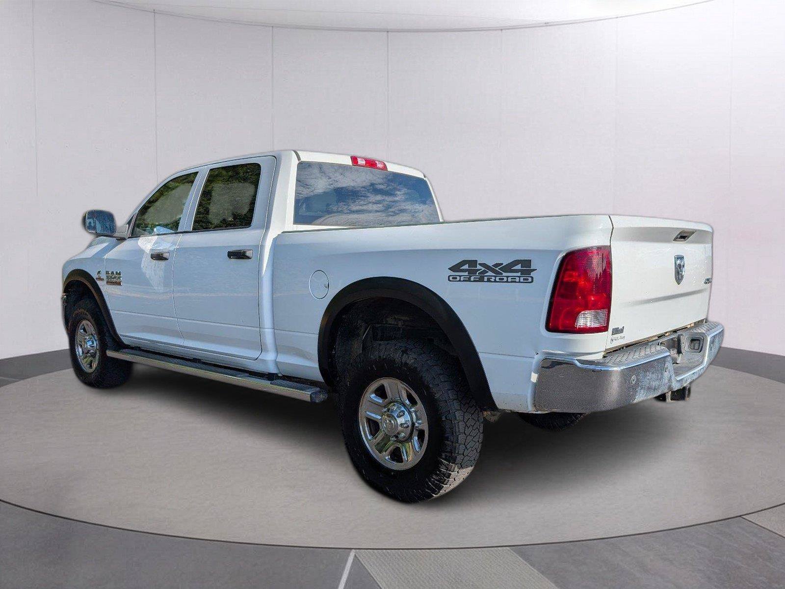 Used 2018 RAM 2500 Tradesman w/ Chrome Appearance Group AWD/4WD image 5