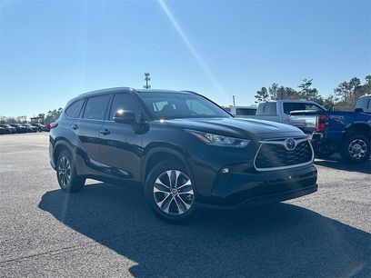 Used 2020 Toyota Highlander XLE