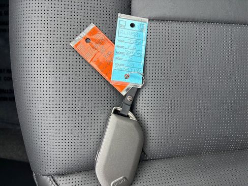 Certified 2025 Kia Sorento S w/ Panoramic Sunroof Package image 37