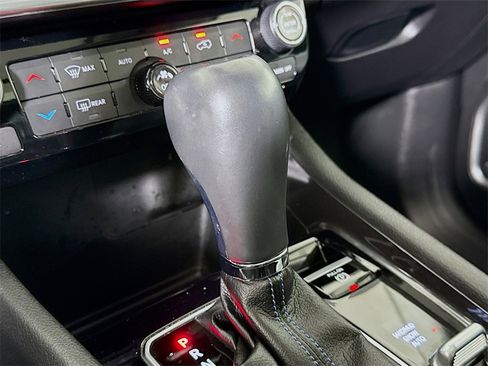 Used 2022 Jeep Compass Latitude w/ Sun and Sound Group image 10