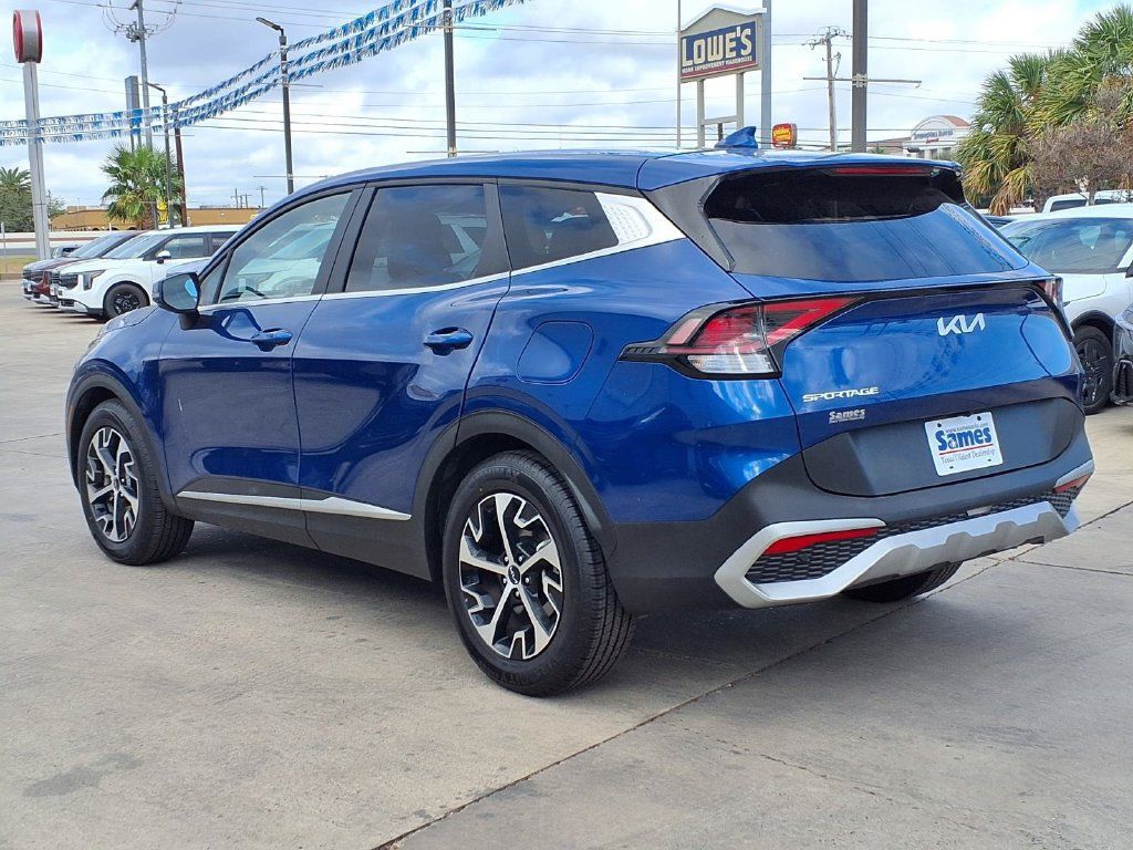 Certified 2024 Kia Sportage EX FWD image 6