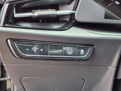 Certified 2025 Toyota RAV4 LE AWD/4WD image 17