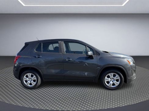 Used 2016 Chevrolet Trax LS image 9