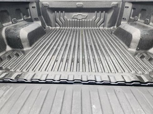 Used 2022 Chevrolet Silverado 1500 LT image 32