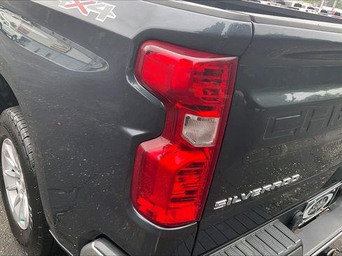 Used 2019 Chevrolet Silverado 1500 LT AWD/4WD image 28