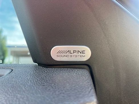 Used 2018 Dodge Charger R/T RWD image 29