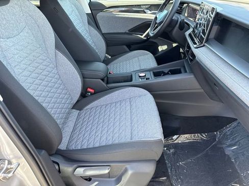 New 2026 Volkswagen Tiguan S image 16