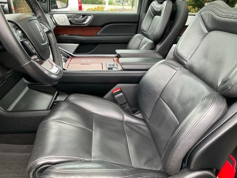 Used 2021 Lincoln Navigator Reserve w/ Luxury Package AWD/4WD image 5