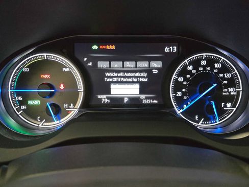 Certified 2024 Toyota Venza LE AWD/4WD image 11