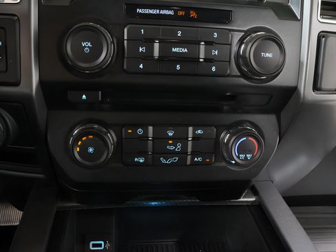 Used 2018 Ford F150 XLT w/ Equipment Group 301A Mid AWD/4WD image 11