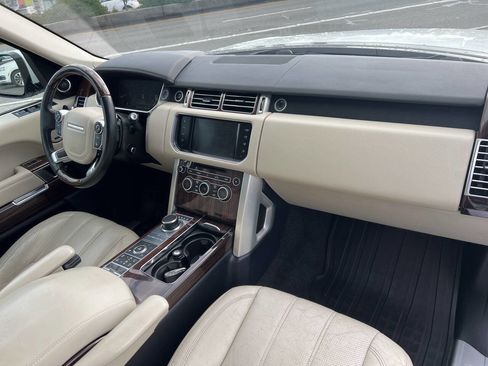 Used 2016 Land Rover Range Rover HSE image 20