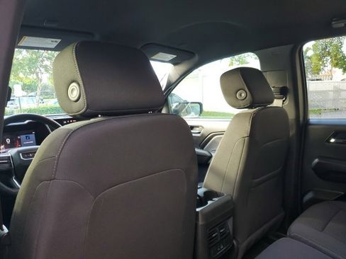 Used 2024 GMC Canyon Elevation w/ Convenience Package image 10