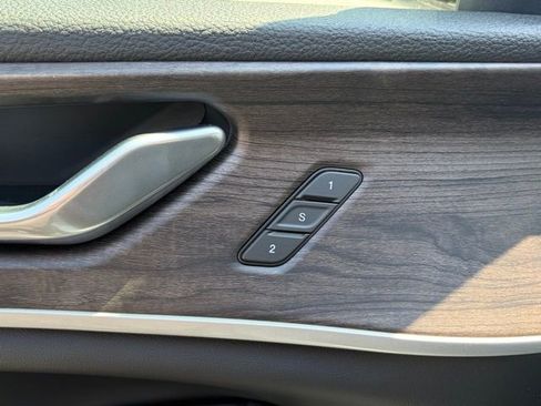 New 2026 Jeep Grand Cherokee Limited AWD/4WD image 14