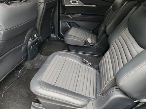 New 2025 Ford Explorer ST-Line w/ Premium Package image 20