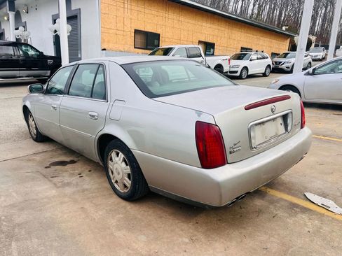 Used 2004 Cadillac De Ville w/ Equipment Group image 6