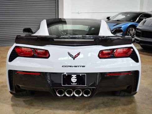 Used 2018 Chevrolet Corvette Grand Sport w/ Carbon 65 Edition RWD image 16