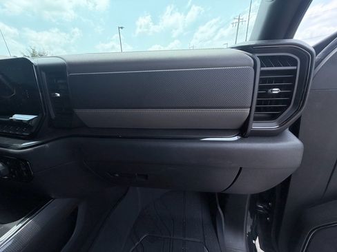 Used 2023 Chevrolet Silverado 1500 ZR2 w/ Technology Package AWD/4WD image 20