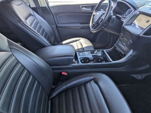 Used 2020 Ford Edge SEL image 7