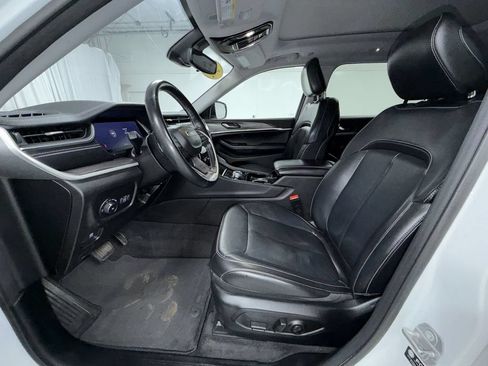 Used 2021 Jeep Grand Cherokee L Limited AWD/4WD image 12