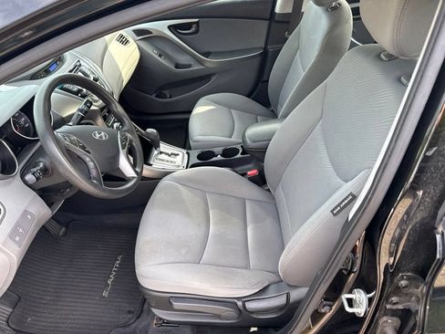 Used 2013 Hyundai Elantra GLS w/ Preferred Pkg FWD image 5