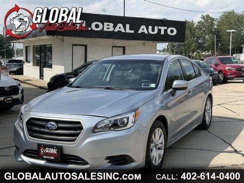 Used 2017 Subaru Legacy 2.5i Premium AWD/4WD image 1