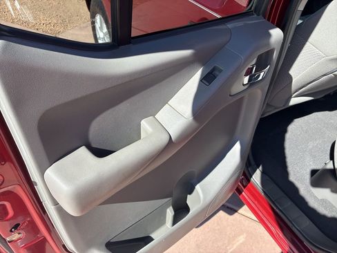 Used 2019 Nissan Frontier SV w/ Value Truck Package image 16